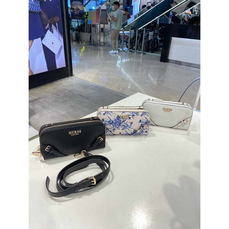 ✨GUESS CAMERA BAG NEW ARRIVAL - Sling bag/Shoulder bag/Doubel Pouch✨