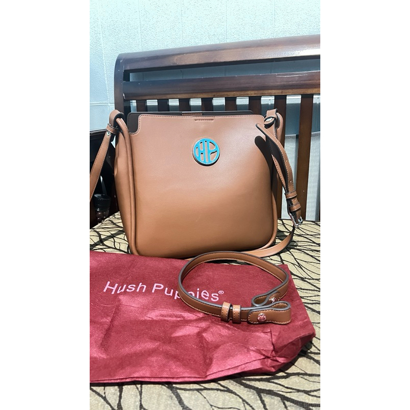 Preloved Hush Puppies Hane Shoulder Tas Kerja Branded Murah Bagus Sling Selempang