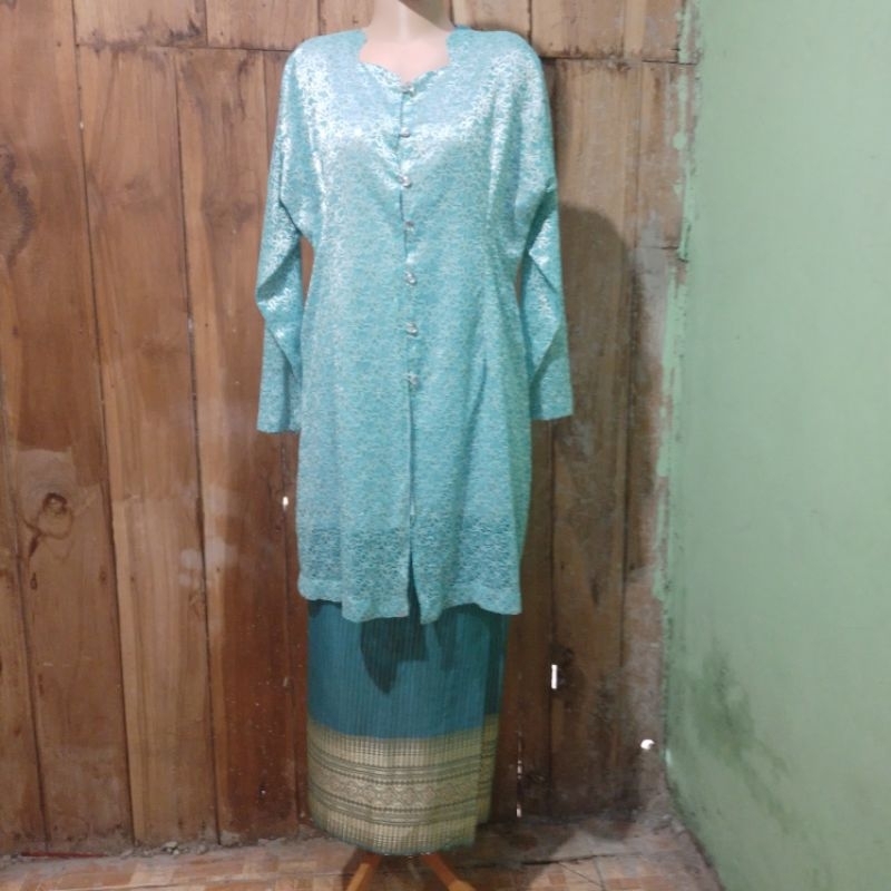 preloved set kebaya