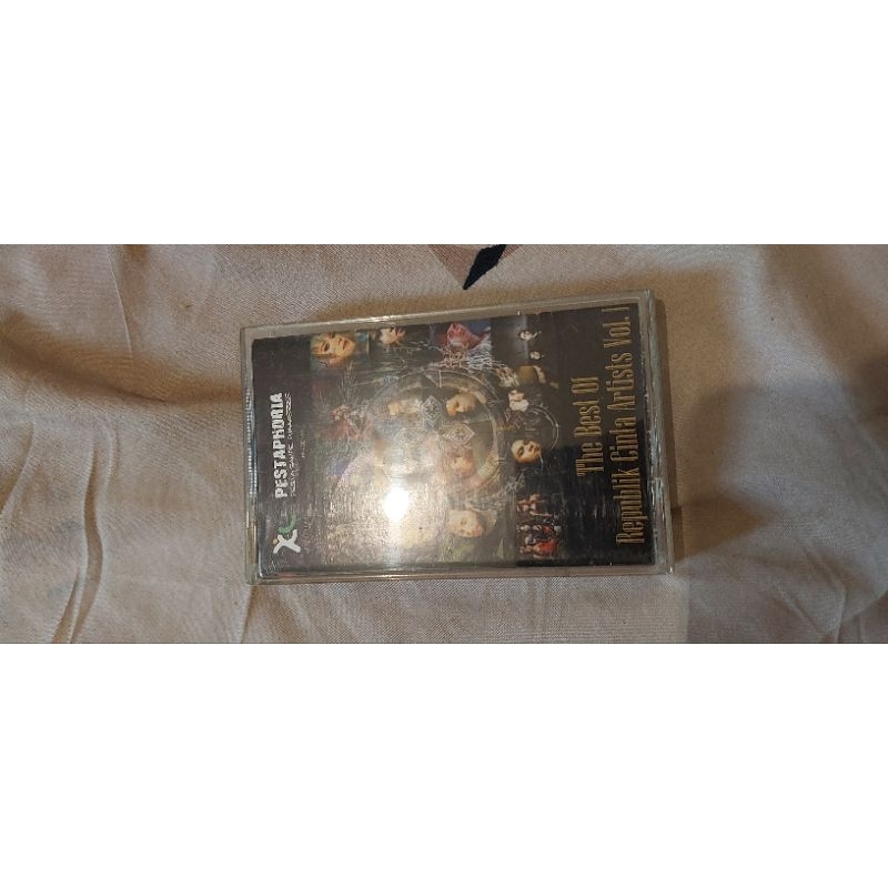 KASET PITA THE BEST OF REPUBLIK CINTA ARTIST VOLUME 1