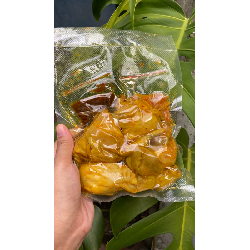 

Ayam bumbu hitam madura isi 4 Potong