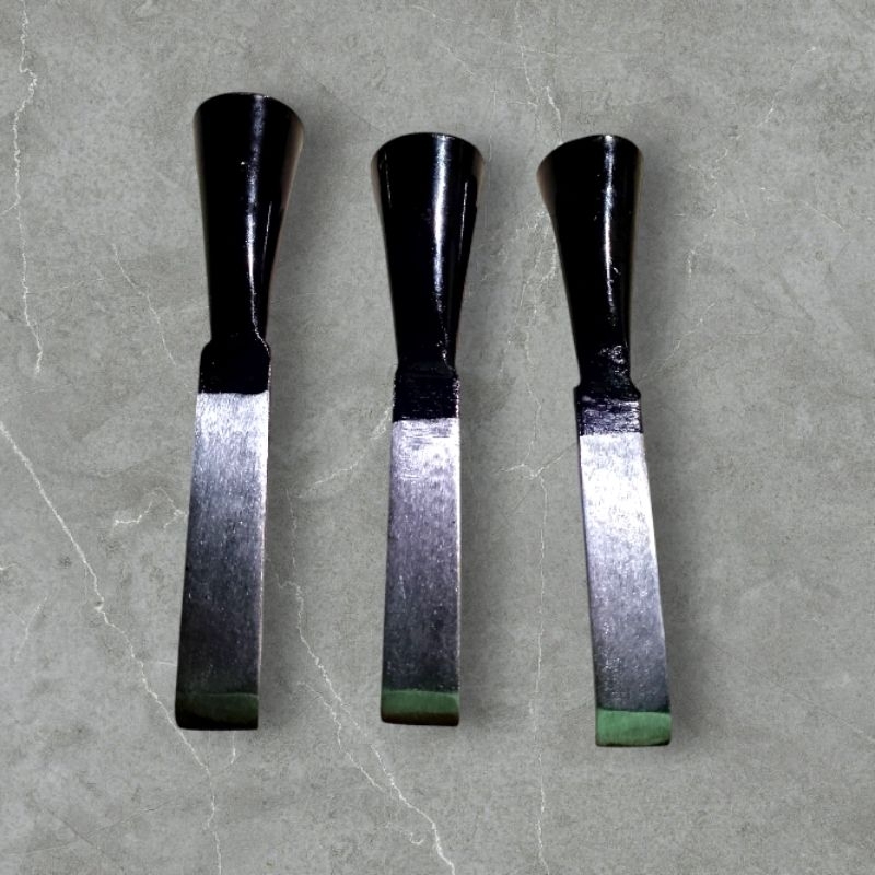 tatah pahat//tatah kayu//tatah baja//tatah bobok//tatah UK 2cm