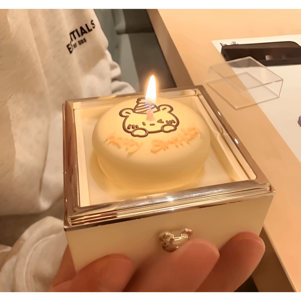 READY STOCK Surprise Box Hadiah Kado Ulang Tahun Kotak Perhiasan Cincin Berputar dengan Lilin Kue Ha