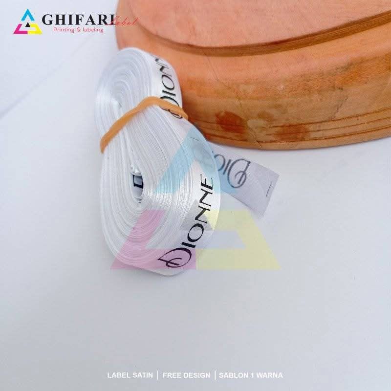 

(1-3 hari jadi) Free design label katun label pitrban label hijab label baju 45 cm label premium label pitrban lokal label hijab label gamis label syar'i label cotton label pakaian label washing label lipat label pundak label merek