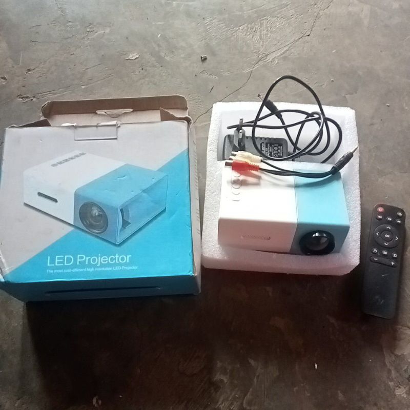 Led proyektor mini bekas
