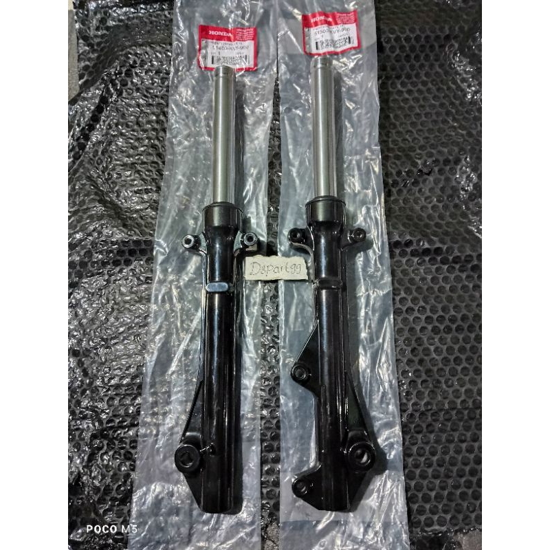 Ashock Tabung depan Hitam KVY Honda Beat Th 2008-2010 Beat Karbu Scoopy Spacy Original