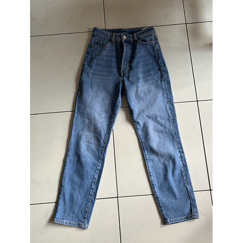 H&M Mom Jeans