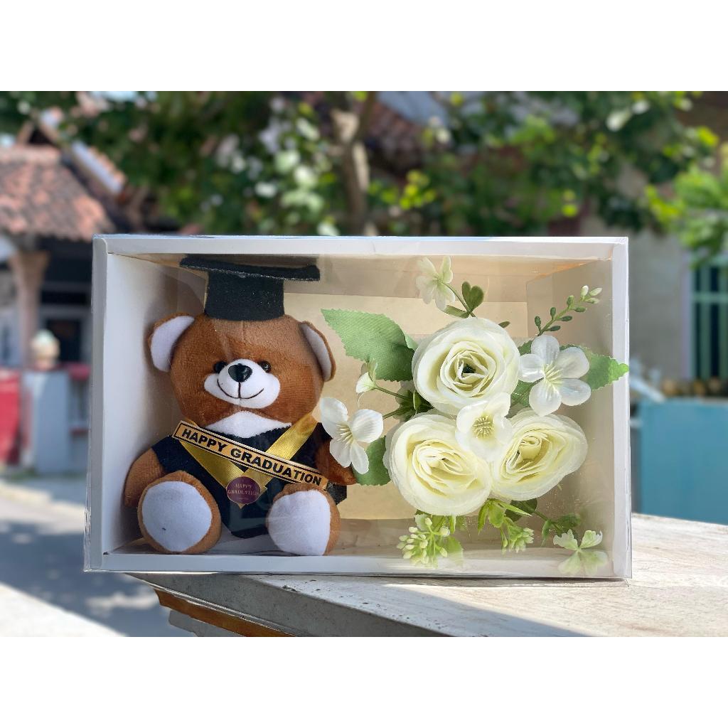 BONEKA WISUDA BOX / BONEKA BOX/ Boneka wiusda bloom / Boneka wisuda box / BONEKA BUKET / Boneka Wisu