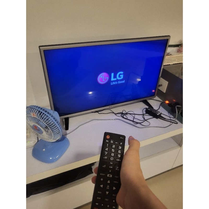 tv lg led 32lh510d televisi LG 32 inch TV LED