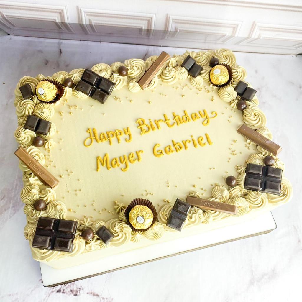 

Kue Ulang tahun/Birthday Cake/Kue Ultah Tema Chocolate/Kue Birthday Jakarta/Kue Gold