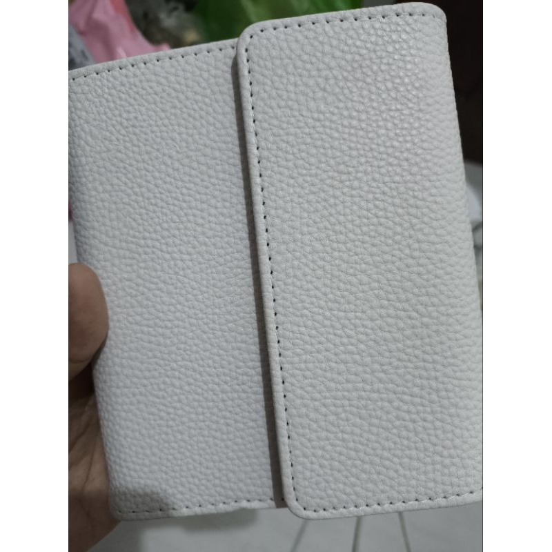 

FLASH SALE Trifold Binder A7 White Imperfect Pebble