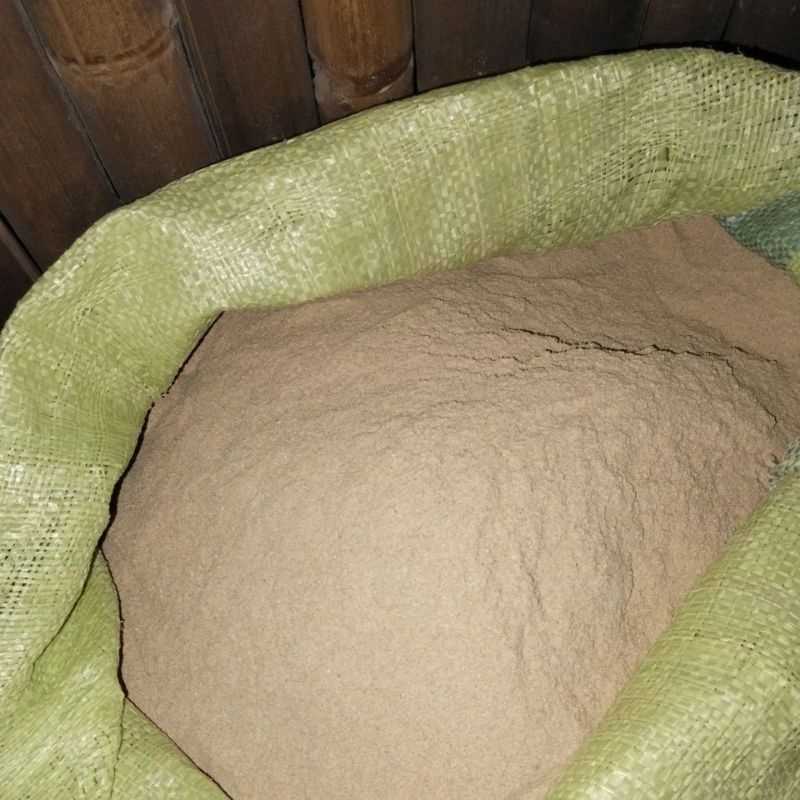 Dedak/katul pakan ayam