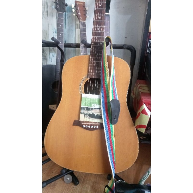 OLSHOP BANJARMASIN - gitar cowboy ORI second kondisi oke siap pakai bonus sandang