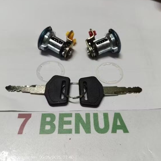 KUNCI PINTU MOBIL TAFT GT ATAU FEROZA SEPASANG