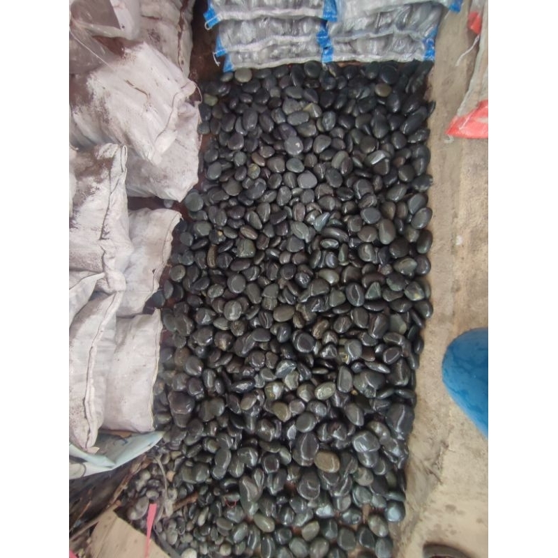batu koral hitam taman karungan 10kg
