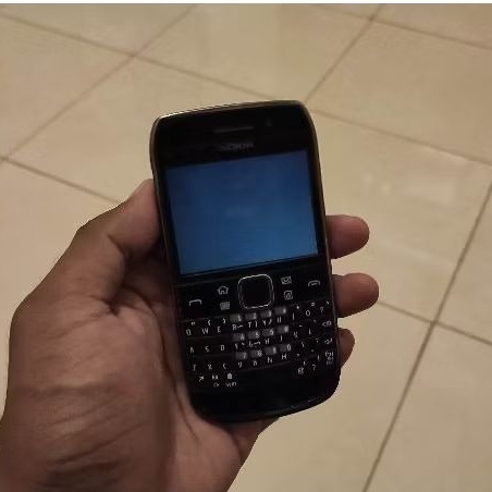 Nokia E6