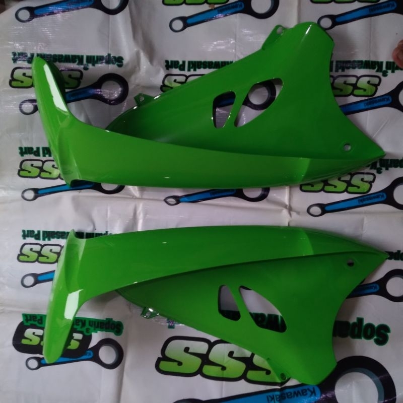 sayap luar Blitz r hijau sepasang