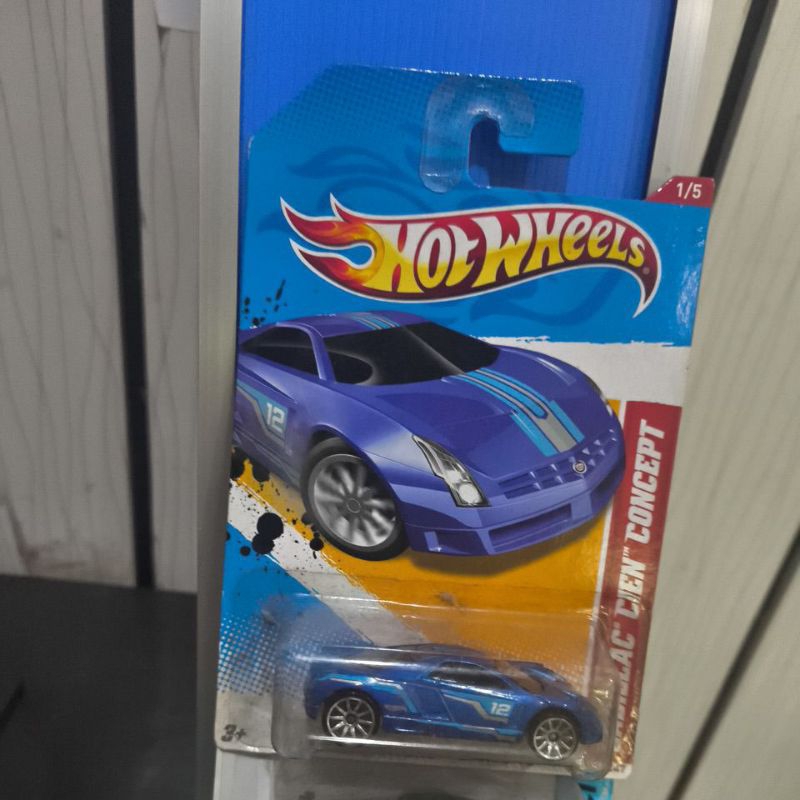 Hotwheels Hot Wheels Cadillac Cien Concept Biru 2012 Thrill Racers