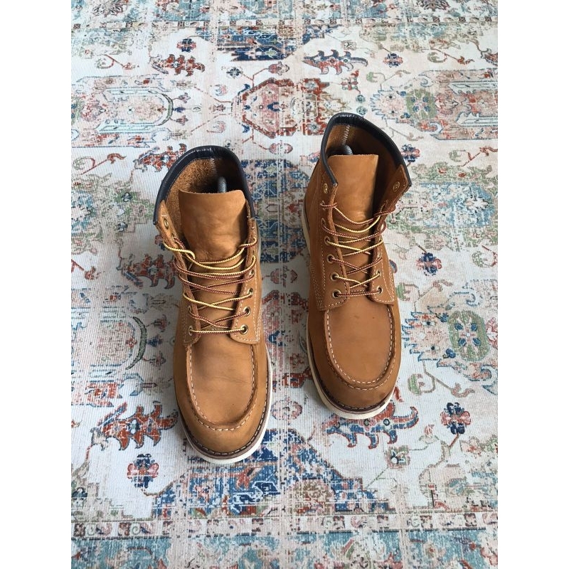 Hawkins moc-toe boots leather
