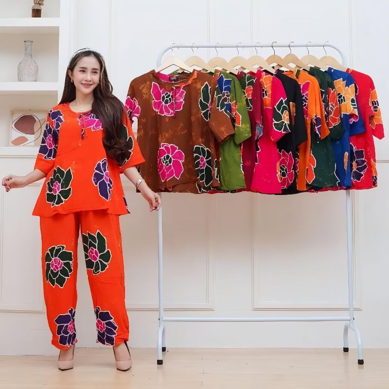 SETELAN BATIK WANITA KEKINIAN |ONE SET MOTIF SUNAN BUNGA BSR |BAJU TIDUR SUNAN | BATIK CAP TERBARU |