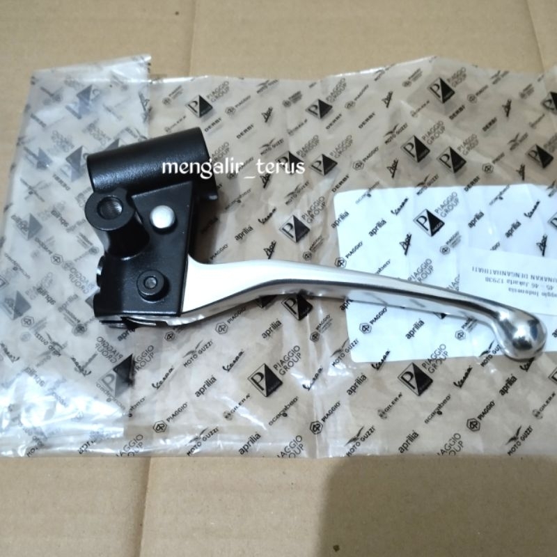 Dudukan spion handle rem kiri vespa matic Lx 2v/3v, S 2v/3v, Sprint 3v, Primavera 3v Original Piaggi