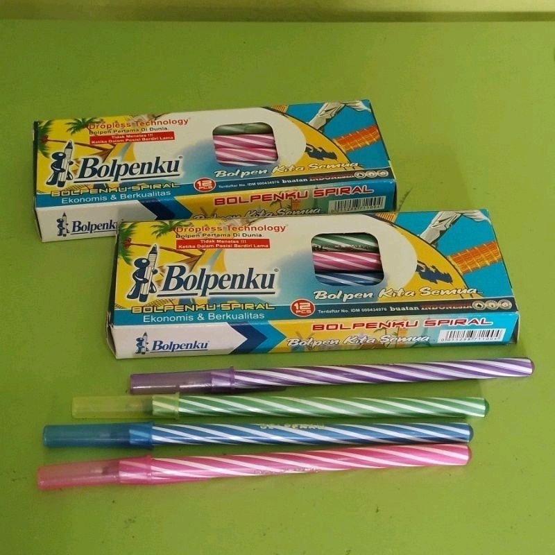 

(12 PCS) Pulpen Bolpoin Bolpenku Lilin Spiral
