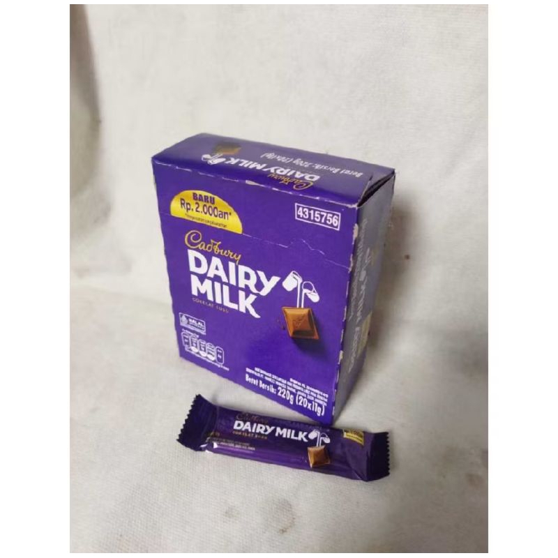 

Cadbury Dairy Milk 11 Gram 1 Box Cokelat Cadbury Mini Kemasan Box