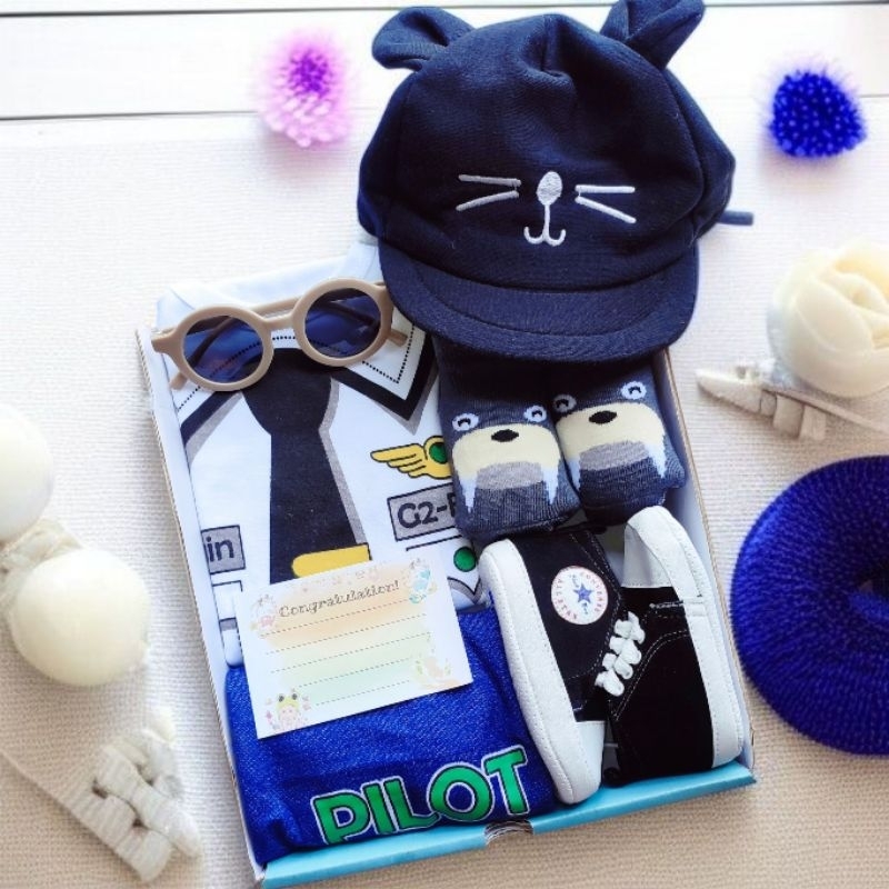 [1kg muat 2] Kado Bayi Newborn/Kado Bayi Cowok/Hampers Bayi/Kado Lahiran/Paket Baju Bayi