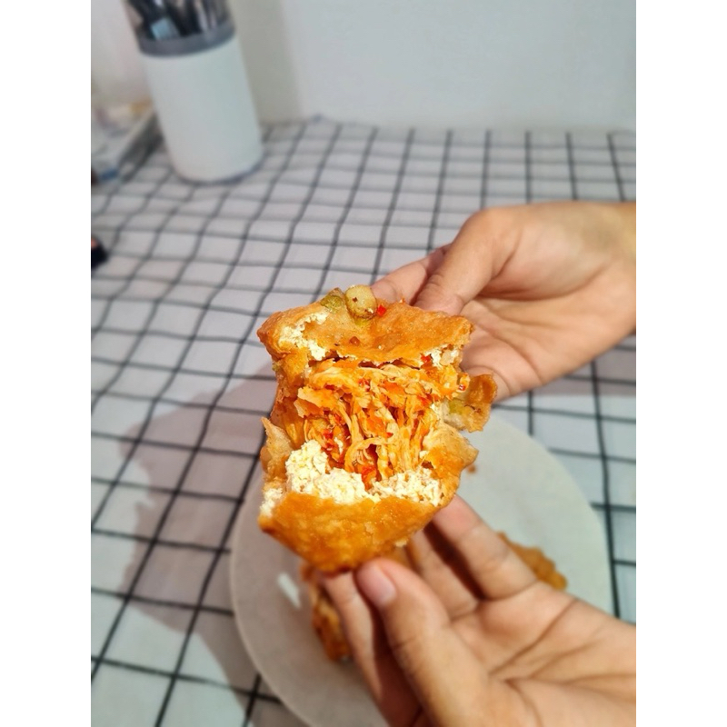 

Tahu Huha frozen | tahu isi ayam suwir isi 3 ukuran jumbo full ayam | pedas hot