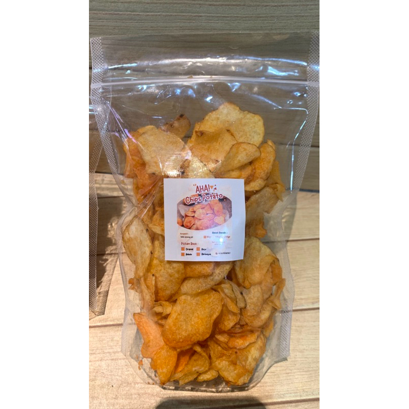 

keripik kentang 100gr ll cemilan keripik kentang serut ll keripik kentang balado ll keripik kentang keju