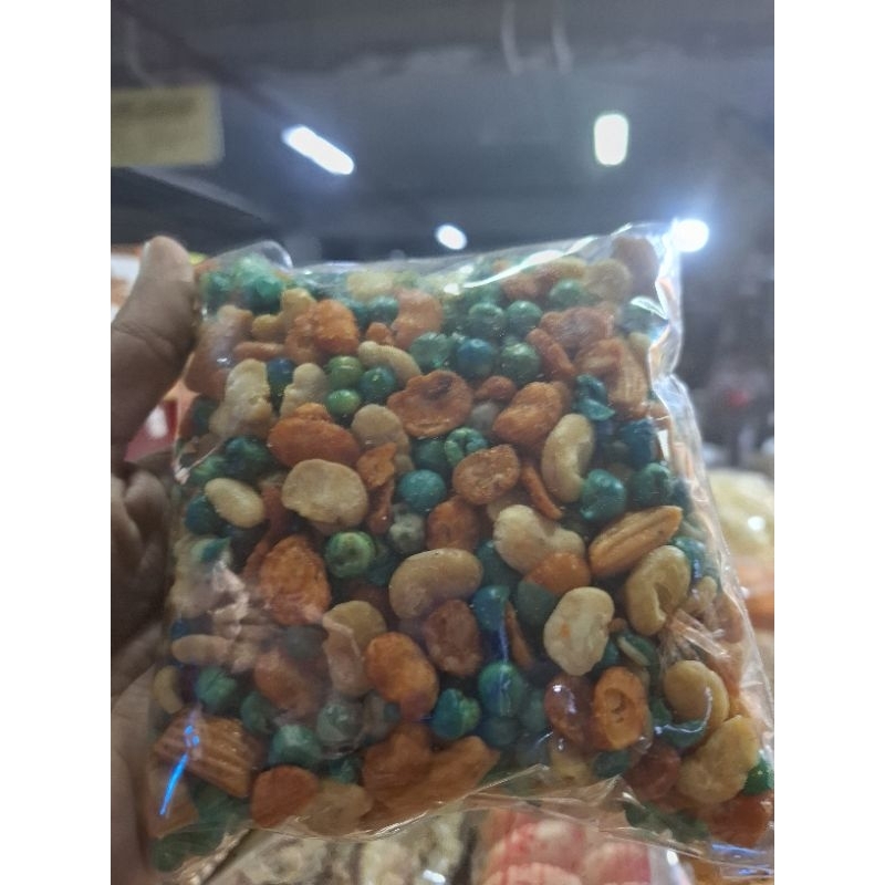 

kacang mix 1bks