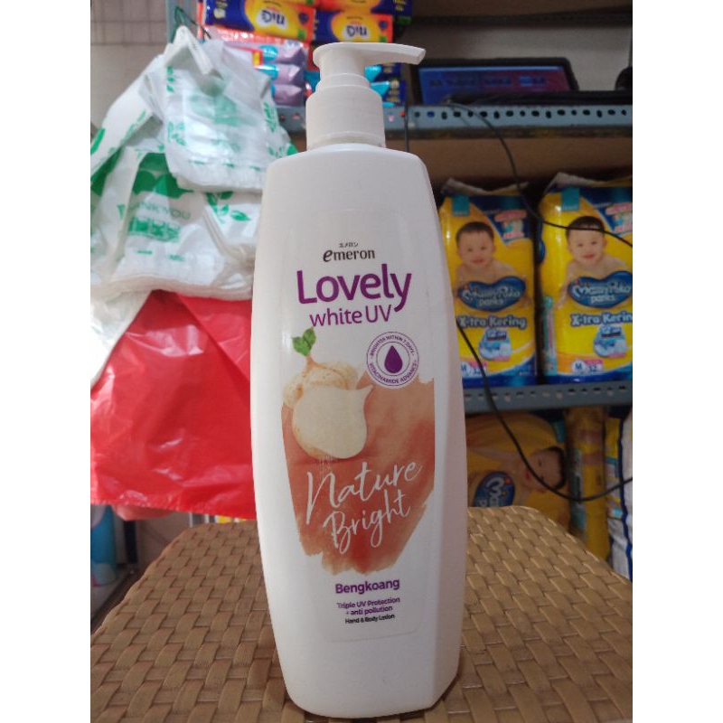 Handbody Lovely white UV Bengkoang  500ml