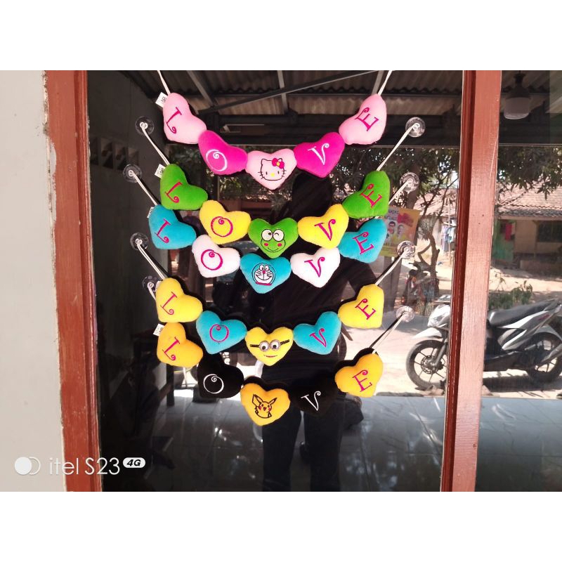 boneka kaca mobil tempel renceng tempelan