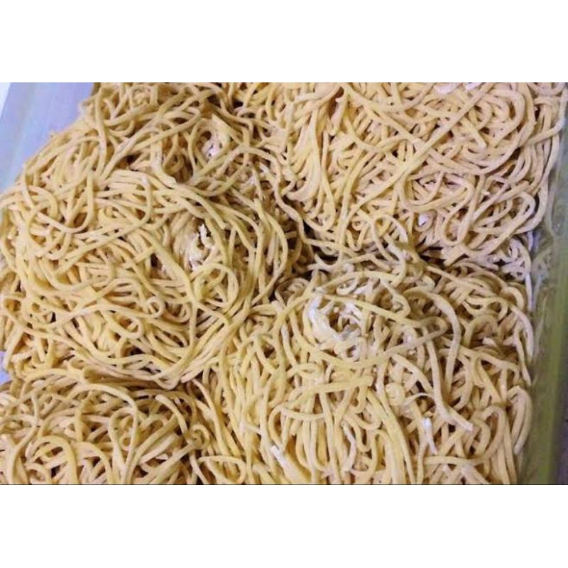 

mie ayam/ mie kecil/ mie pedas/ mie gacoan/ mie jebew/ mie viral