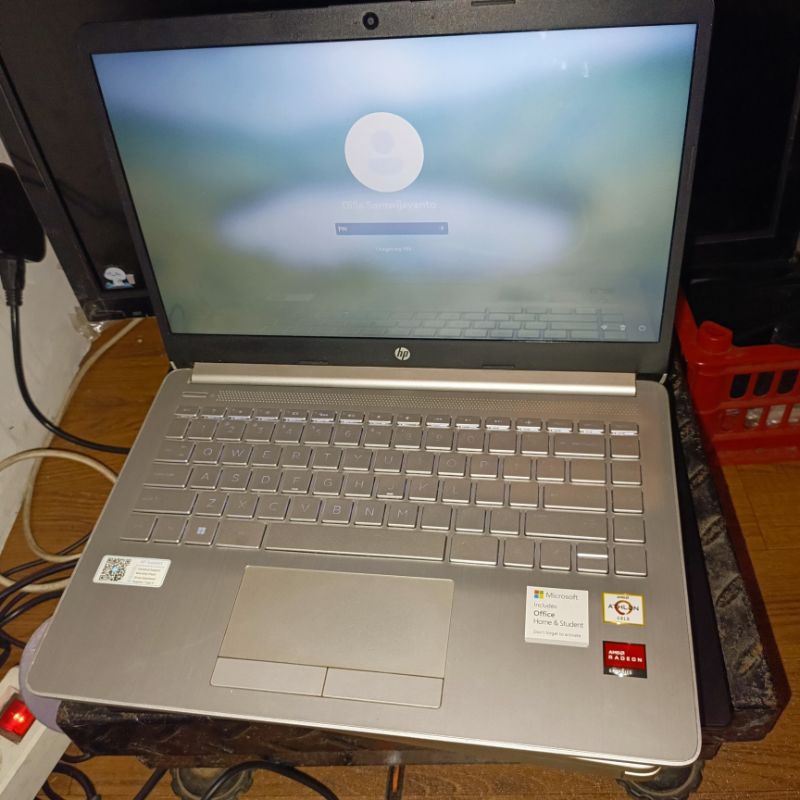 Laptop HP athlon gold Radeon Barang Rare