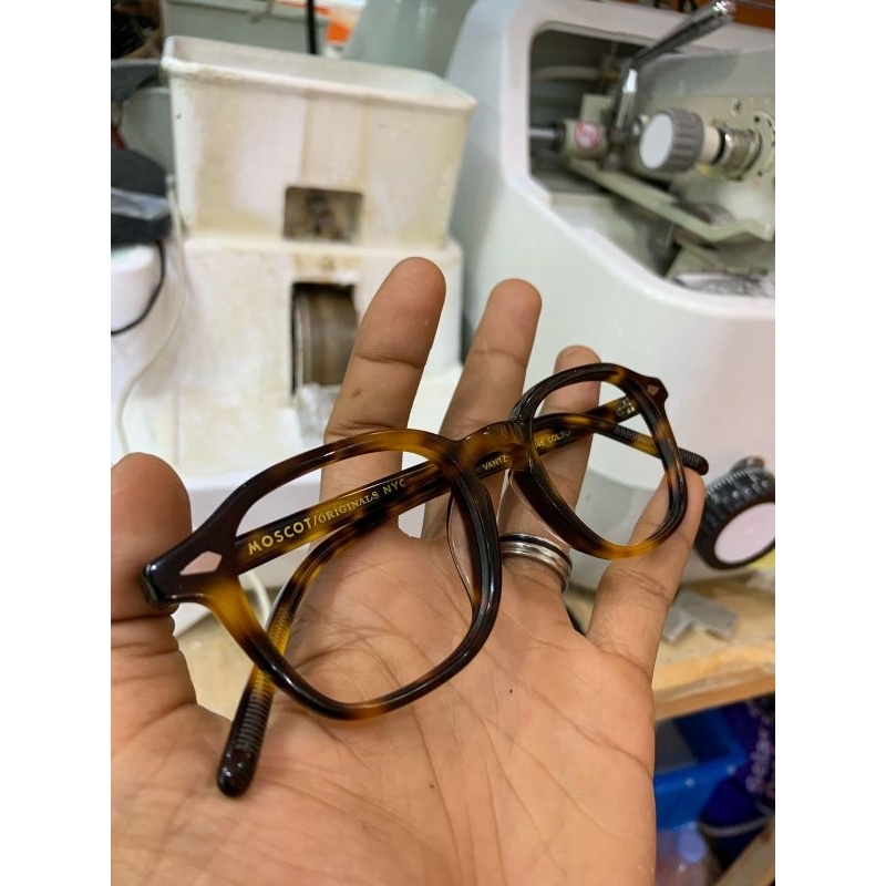kacamata moscot second original barang masih mulus