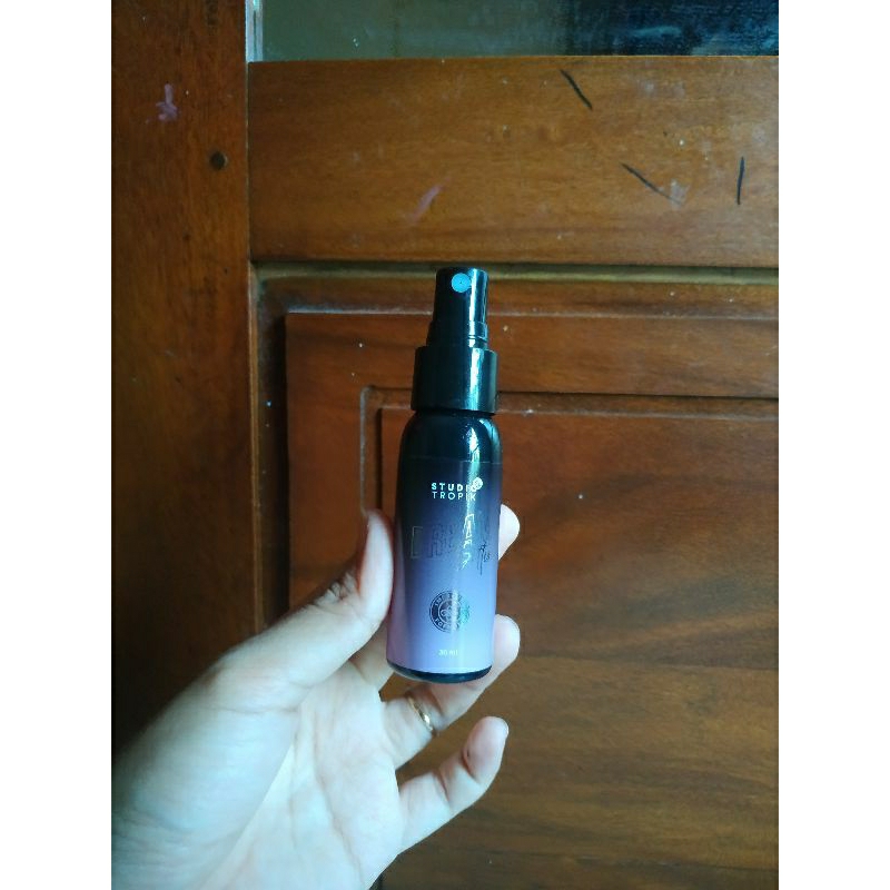 Setting Spray Studio Tropik Preloved