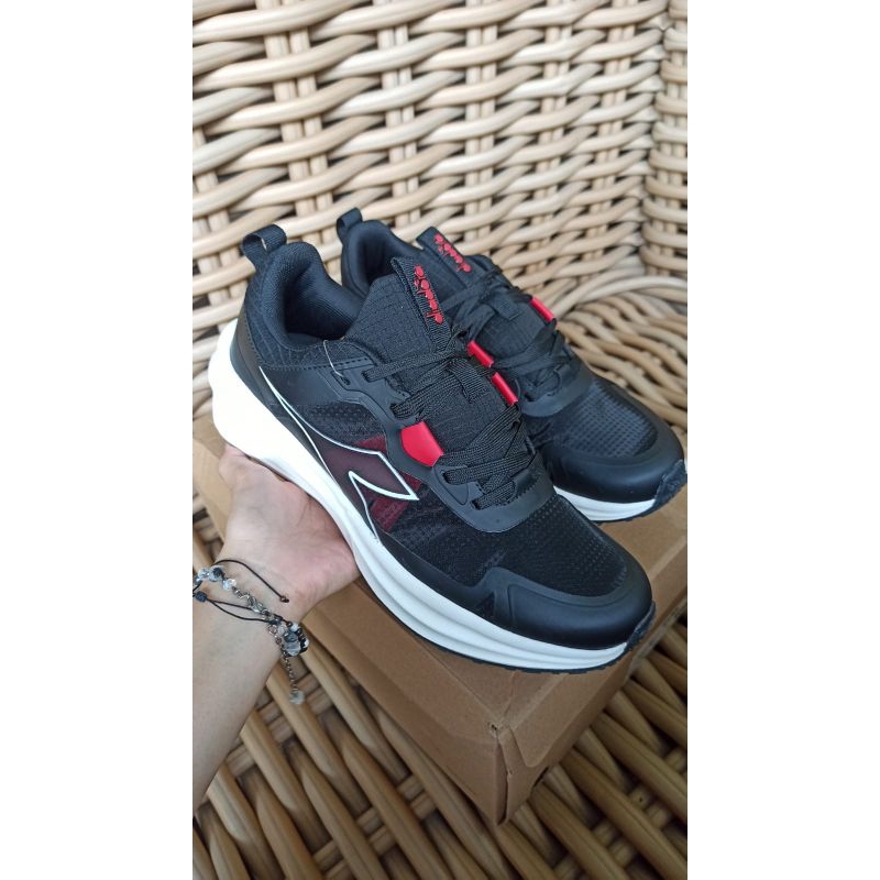 Diadora Kegan Black