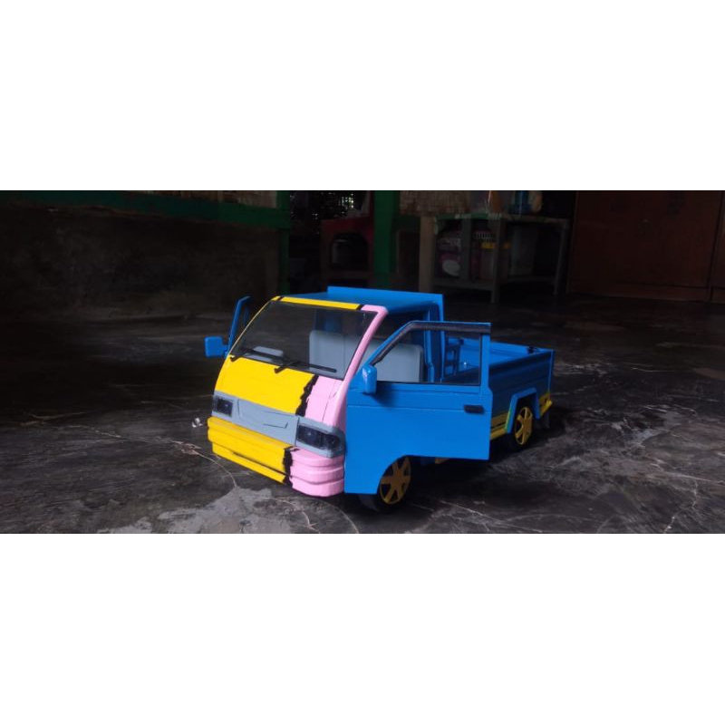 MINIATUR PICK UP FUTURA