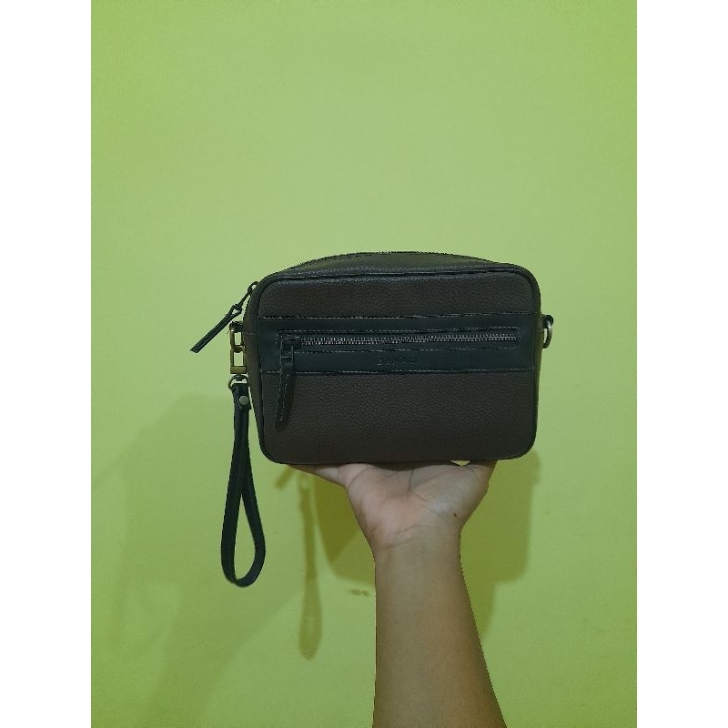 PRELOVED DENALI CROSSBODY / CLUTCH BAG TAS SELEMPANG PRIA