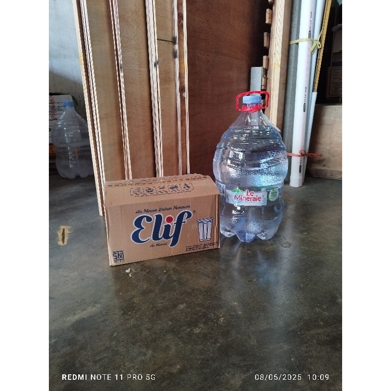 

Paket 1 galon Leminerale 15 Liter + 1 dus air mineral Elif cup 220 ml