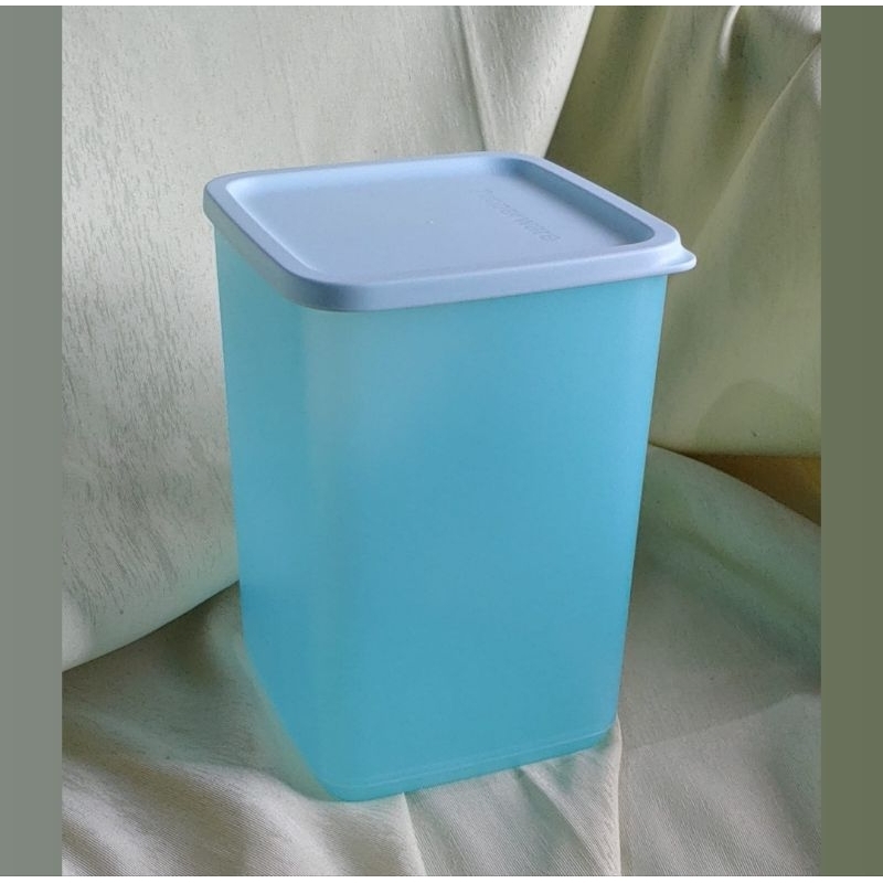 Tall Square Round Tupperware
