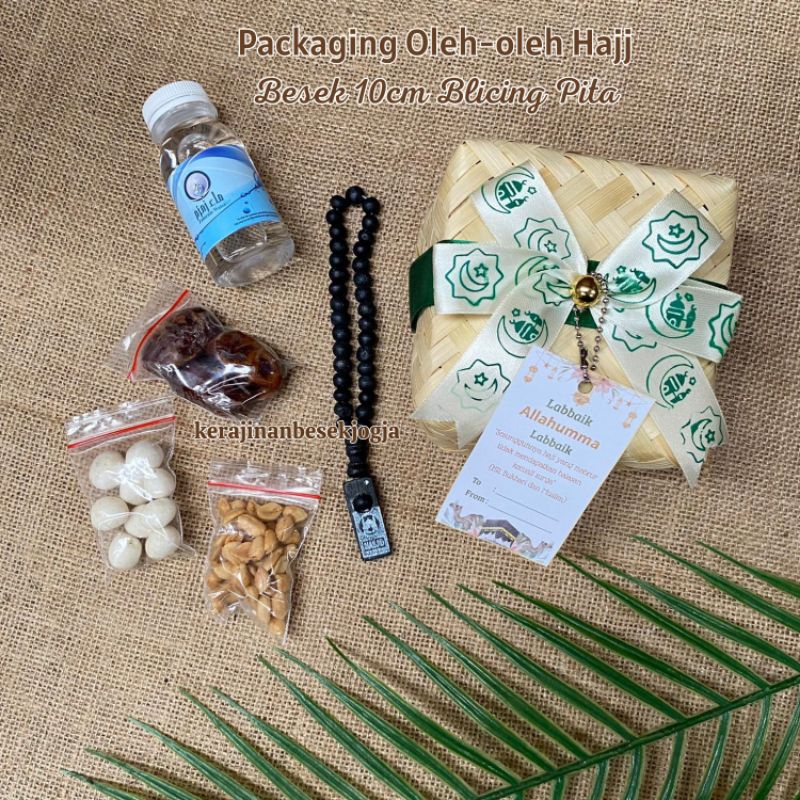

PACKAGING OLEH OLEH HAJJ/ UMROH | BESEK 10CM NATURAL PITA FREE KARTU UCAPAN | hampers haji oleh oleh haji bingkisan besek mini hampers besek mini