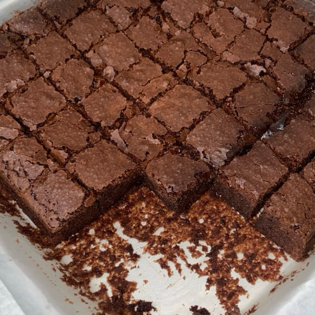 

Fudgy Classic Brownies - Pre Order