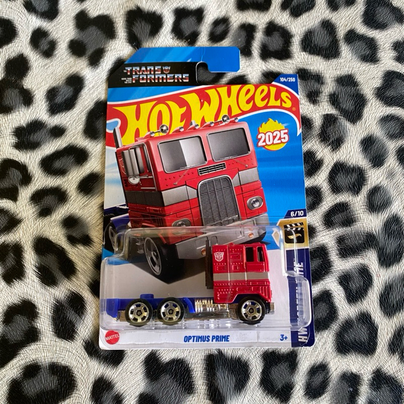 Hot Wheels Transformers Optimus Prime