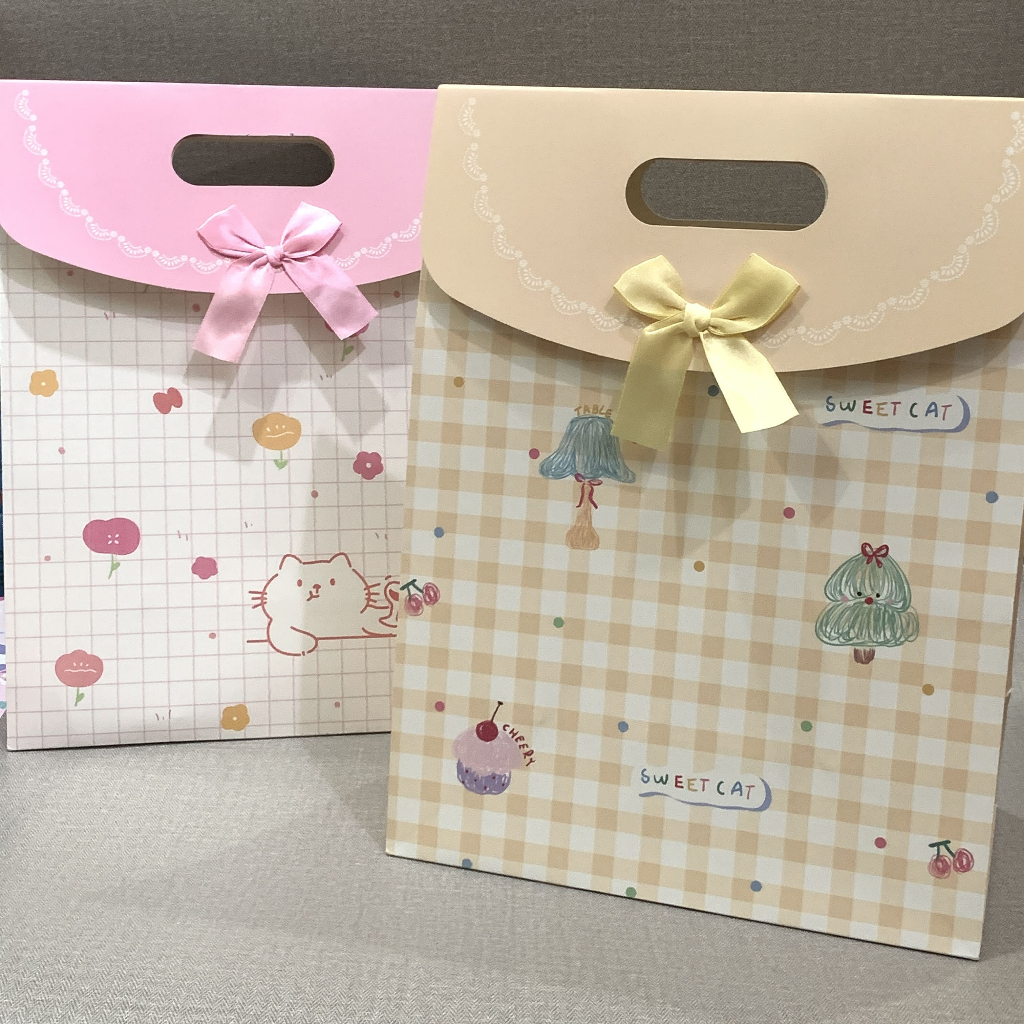 

Paperbag Pita Tutup XL