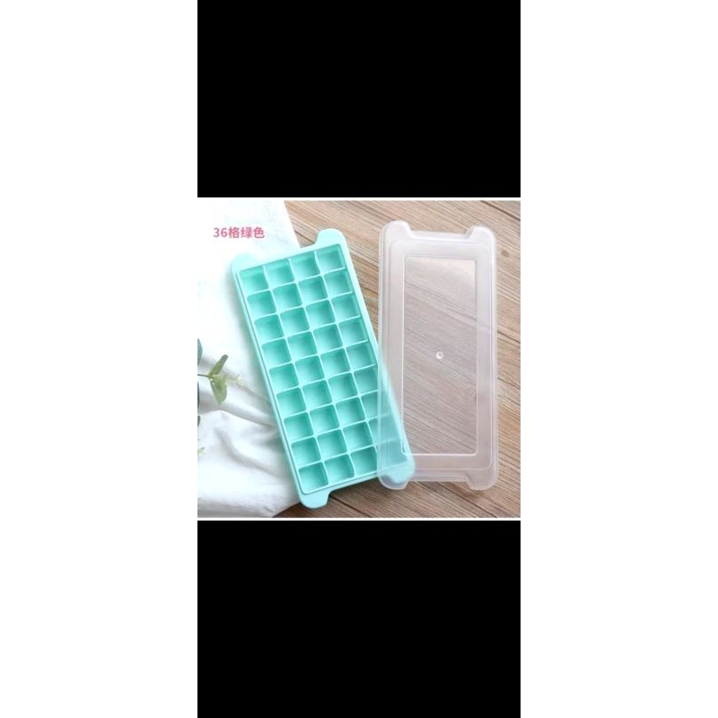 cetakan es + penutup/ ice cube tray