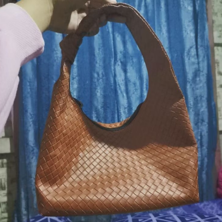 Preloved tas anyaman