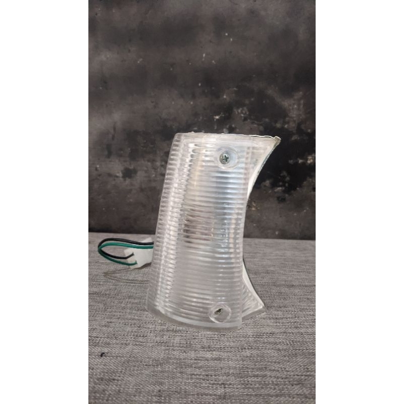 Lampu sen depan Toyota Corona RT100 RT 100 RT104 RT 104 212-1534 merk Depo