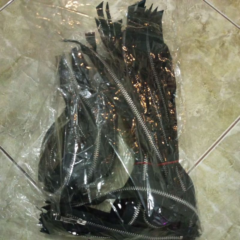tambahan zipper kusus ykk